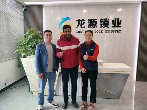 Latest company news about Warmly Welcome Mr. Syed Shahbuddin Visit Shenzhen Longyuan Lock Industry Co.,Ltd.
